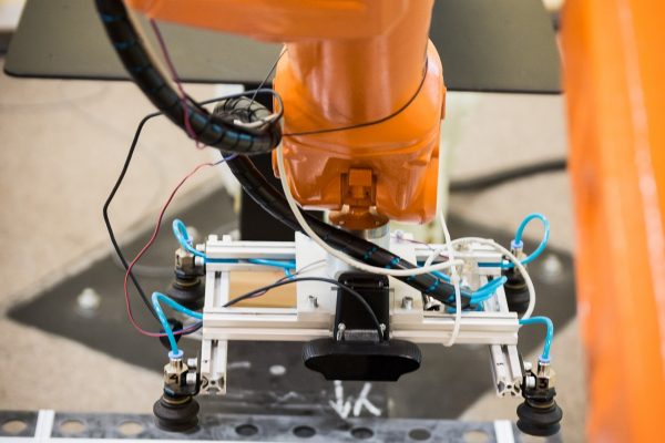 robot-2791678_1920